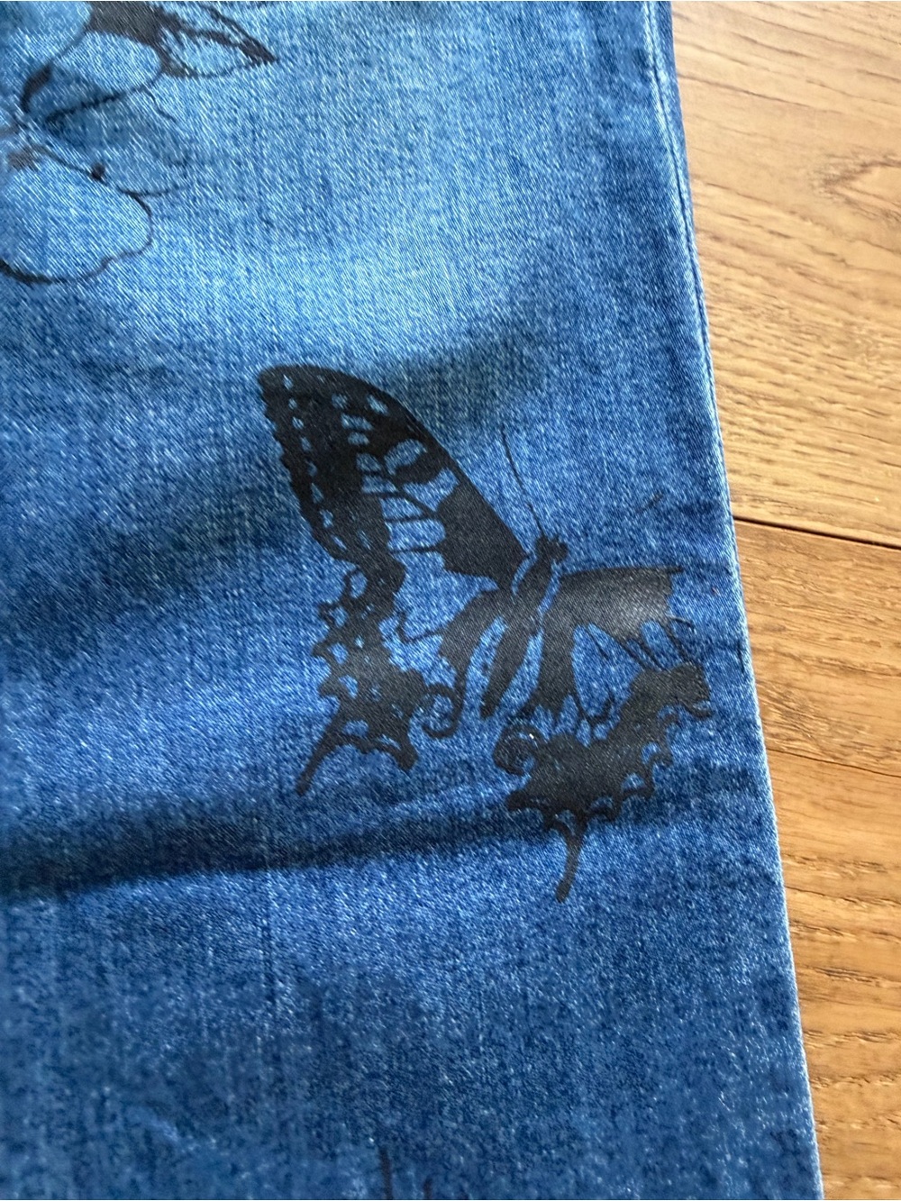 Alice & Olivia Straight Leg Jeans - altered - Picture 7 of 13